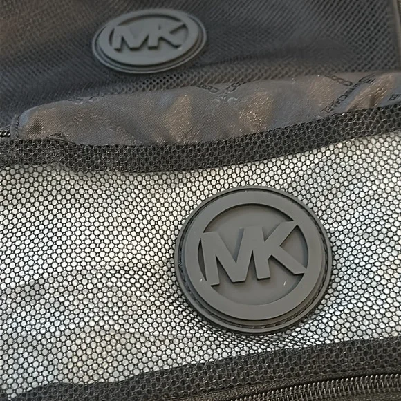 Michael Kors Cube Set Cases - Picture 6 of 8